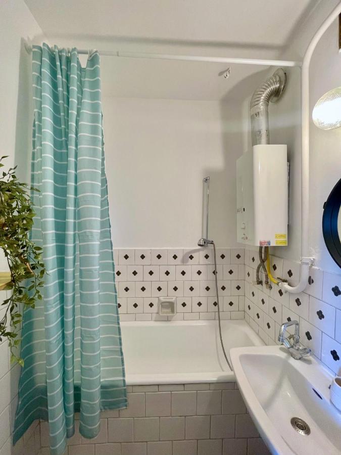 Nosztalgia Apartman Lägenhet Veszprém Exteriör bild