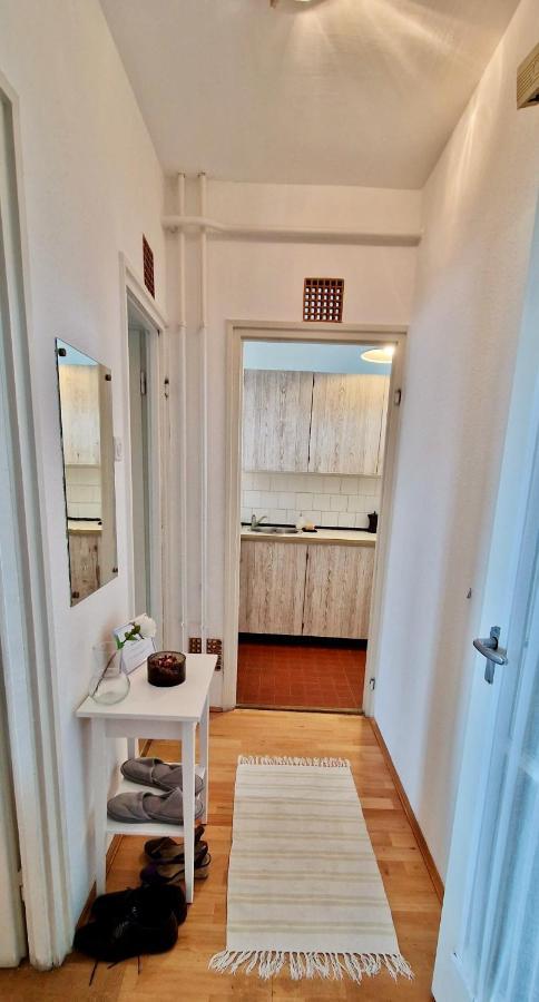 Nosztalgia Apartman Lägenhet Veszprém Exteriör bild